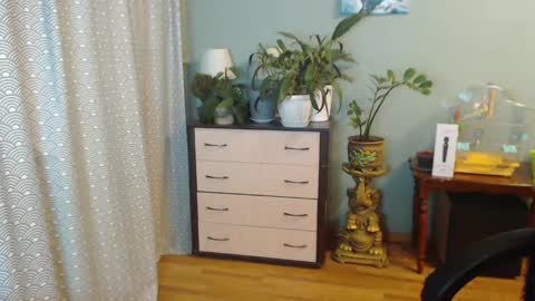 Nika online show from 02/28/25, 07:35