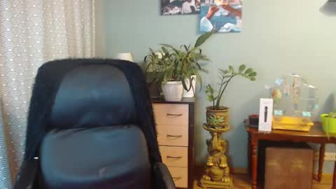 Nika online show from 03/04/25, 03:48