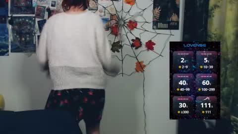 Snapshot of nika_fuchs chatting on 11/23/25, 10:53 Nika online show from 11/23/25, 10:53