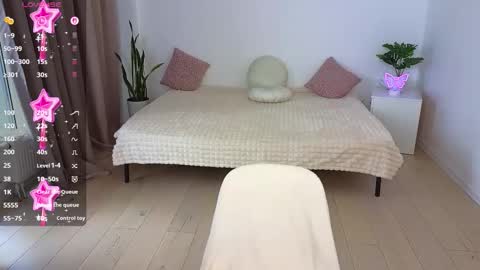 Snapshot of nika_light chatting on 10/19/25, 10:38 Nika light online show from 10/19/25, 10:38