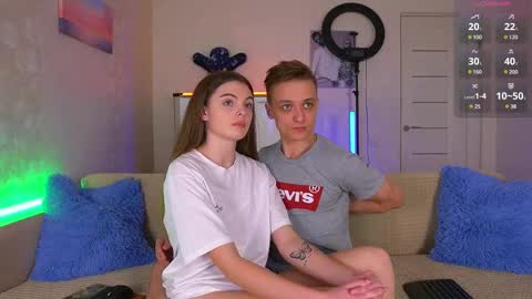 Snapshot of nika_niki chatting on 03/12/25, 07:38 Nika and Niki online show from 03/12/25, 07:38