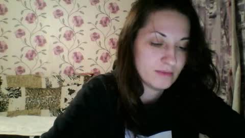 nika_smily online show from 10/27/25, 06:56