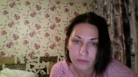 nika_smily online show from 10/28/25, 07:05