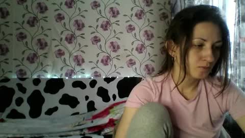 nika_smily online show from 12/15/25, 05:12