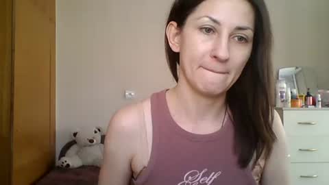Snapshot of nika_smily chatting on 05/25/26, 04:40 nika_smily online show from 05/25/26, 04:40