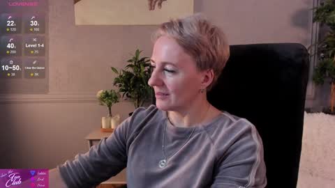 Nika online show from 12/14/24, 11:50