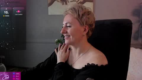 Nika online show from 12/15/24, 12:49