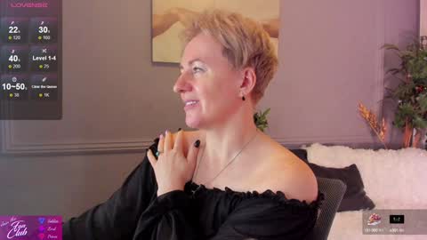 Nika online show from 01/04/25, 11:33