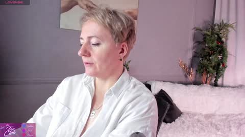 Nika online show from 01/05/25, 08:22