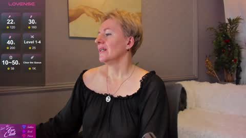 Nika online show from 01/11/25, 11:45