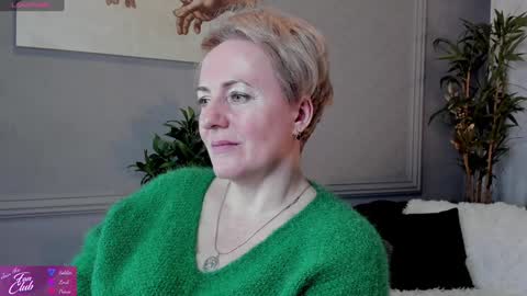 Nika online show from 02/07/25, 01:11