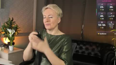 Nika online show from 02/15/26, 07:51