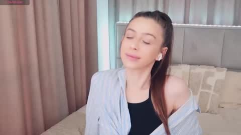 Snapshot of nikaletta chatting on 05/31/26, 02:09 Nika online show from 05/31/26, 02:09