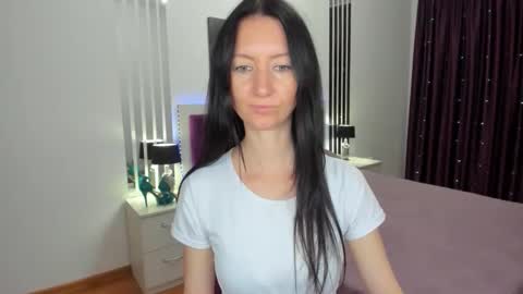 NikaLewis online show from 10/17/25, 04:48