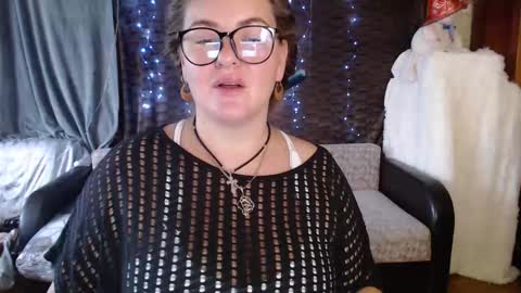 Nika online show from 11/11/25, 06:46