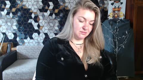 Nika online show from 04/10/26, 05:23