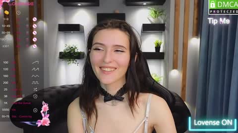 Snapshot of niki_cutes chatting on 02/08/25, 11:22 niki_cutes online show from 02/08/25, 11:22