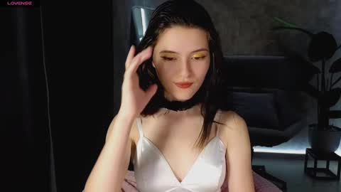 Snapshot of niki_cutes chatting on 02/13/25, 09:17 niki_cutes online show from 02/13/25, 09:17