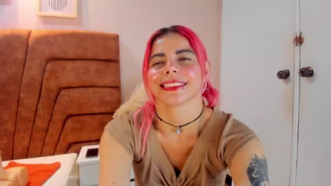 Snapshot of niki_santana chatting on 01/29/25, 08:25 niki online show from 01/29/25, 08:25