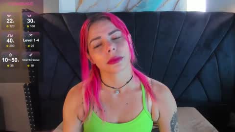 Snapshot of niki_santana chatting on 10/02/25, 03:46 niki online show from 10/02/25, 03:46