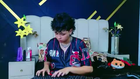 Nikievanz online show from 04/28/26, 02:27