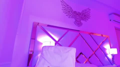 Snapshot of nikii_white chatting on 02/02/25, 02:13 nikii_white online show from 02/02/25, 02:13