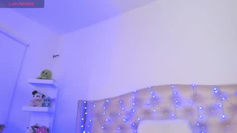 Niikii online show from 12/05/24, 02:09