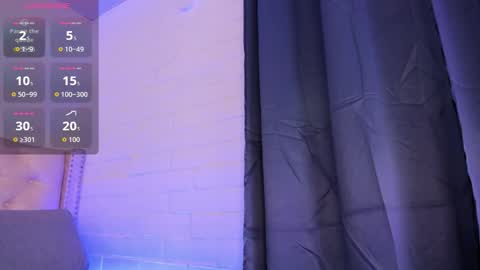 Niikii online show from 10/31/25, 12:33