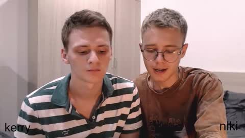 Snapshot of nikikerry_cum_ chatting on 10/15/25, 03:56 nikikerry_cum_ online show from 10/15/25, 03:56