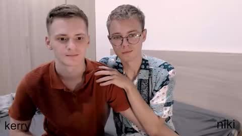 Snapshot of nikikerry_cum_ chatting on 11/01/25, 12:40 nikikerry_cum_ online show from 11/01/25, 12:40