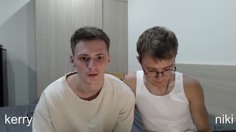 Snapshot of nikikerry_cum_ chatting on 11/14/25, 04:06 nikikerry_cum_ online show from 11/14/25, 04:06