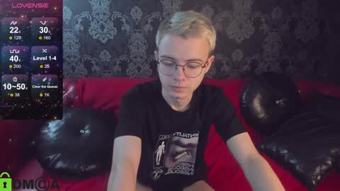 Snapshot of nikistorming chatting on 01/02/25, 09:39 Niki online show from 01/02/25, 09:39