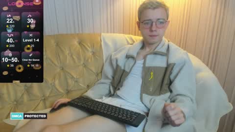 Snapshot of nikistorming chatting on 01/09/25, 08:33 Niki online show from 01/09/25, 08:33