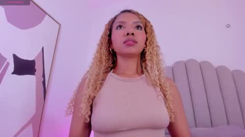 Snapshot of nikki_angel_ chatting on 03/15/26, 06:58 NIkki Angel online show from 03/15/26, 06:58