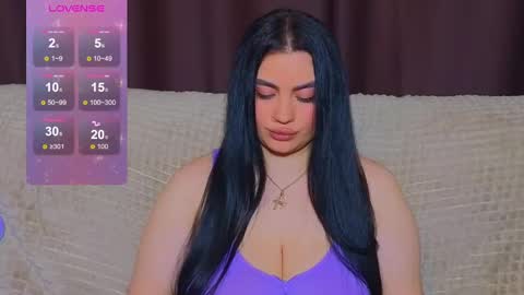 Snapshot of nikki_kardashian chatting on 03/11/25, 10:42 Nikki Kardashian online show from 03/11/25, 10:42