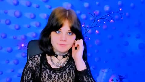 nikki_kiss_ online show from 04/30/26, 09:04