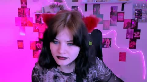 nikki_kiss_ online show from 05/15/26, 09:05