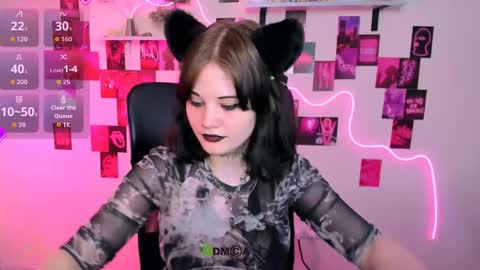 nikki_kiss_ online show from 05/22/26, 10:21
