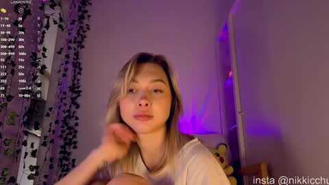 Online fr-mn 1 am NY time    online show from 04/12/26, 07:02