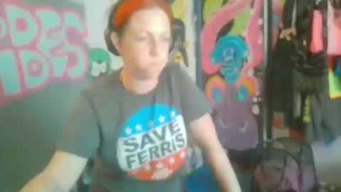 Snapshot of nikkietwotimes420 chatting on 10/12/25, 05:34 Nikkie online show from 10/12/25, 05:34