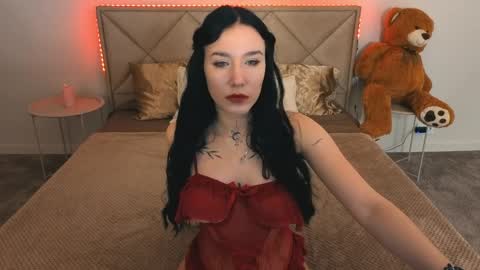 Nikki online show from 03/31/26, 07:58