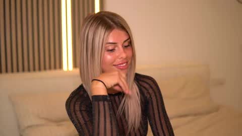 Nicole online show from 02/18/25, 07:54