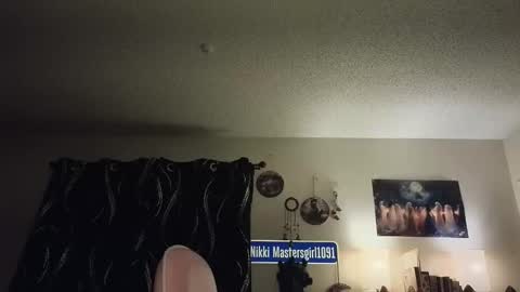 Snapshot of nikkimasters1091 chatting on 11/22/25, 12:53 Nikki Mastersgirl1091 online show from 11/22/25, 12:53
