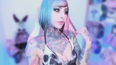 Nikki Ramone   online show from 10/29/25, 09:27