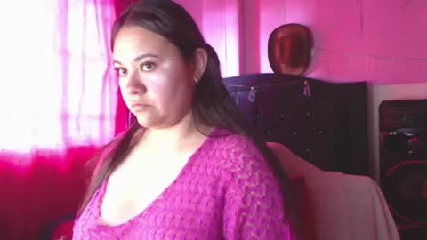 Snapshot of nikkirous_ chatting on 05/27/26, 05:10 Nikkirous online show from 05/27/26, 05:10
