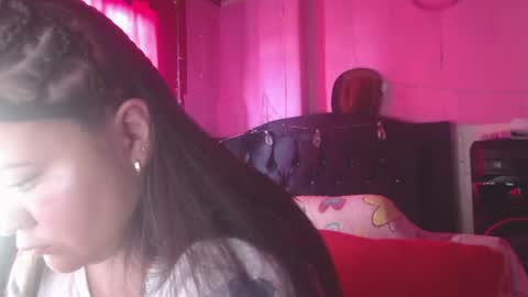 Snapshot of nikkirous_ chatting on 07/11/26, 04:21 Nikkirous online show from 07/11/26, 04:21