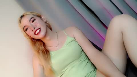 Snapshot of nikkita_hudson chatting on 07/18/26, 05:55 nikkita_hudson online show from 07/18/26, 05:55