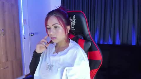   online show from 10/17/25, 06:16