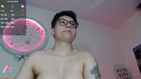 Nikky online show from 02/01/25, 05:16