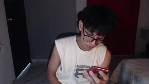 Snapshot of niklaus_wolf chatting on 09/29/25, 03:44 niklaus_wolf online show from 09/29/25, 03:44